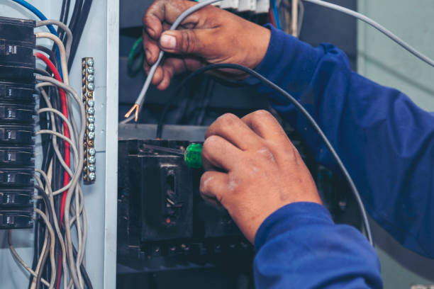 Best Affordable Emergency Electrician  in Leisure Knoll, NJ